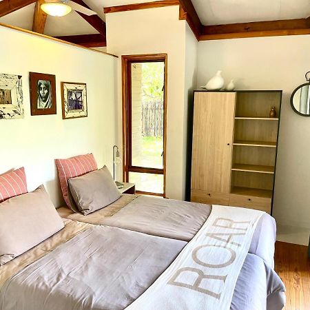 Imani Bush House & Silver Sky Chalet フルフルウェ エクステリア 写真